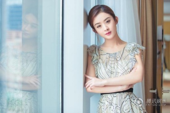 赵丽颖获最具价值女艺人奖 流量女王转型荧幕