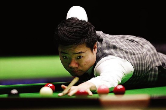 晋级斯诺克英锦赛丁俊晖杀进32强