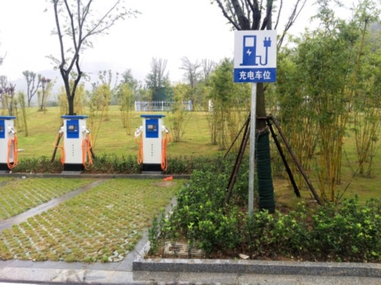 南京溧水无想山国家森林公园启用智能化停车场