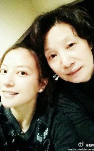 谁是马思纯的妈妈 17311557074754924171.jpg