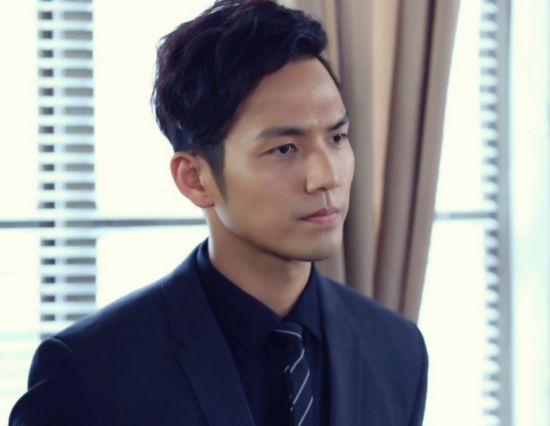 小太阳钟汉良何以琛42岁啦 私照曝光秒杀一