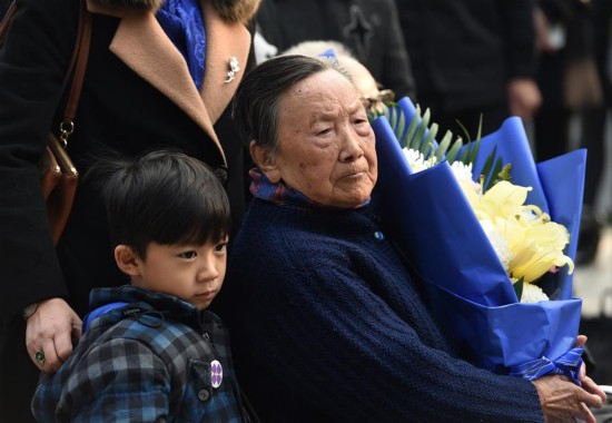 南京大屠杀死难者遗属家庭祭告活动举行图片 50136 550x380