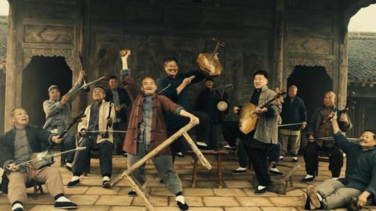 电影《老腔》根据陕西老腔艺人王振中的真实故事改编,高峰导演希望能