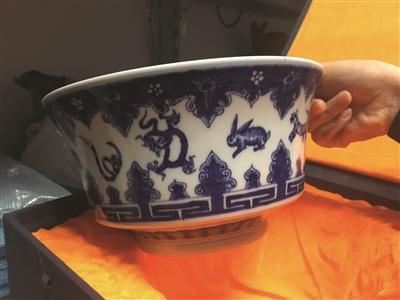 水电工自称古董大师贴身管家:设局骗千万巨款