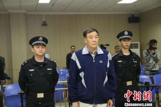 广西贵港原市长唐成良、钦州原副市长张鸿涉受贿同日获刑六年