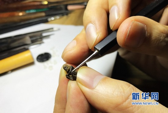 纹雕技艺创始人 林建军和他的微观世界