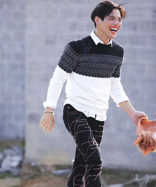 《爸4》信息量大!向佐扮丑庆庆智商up成龙现身