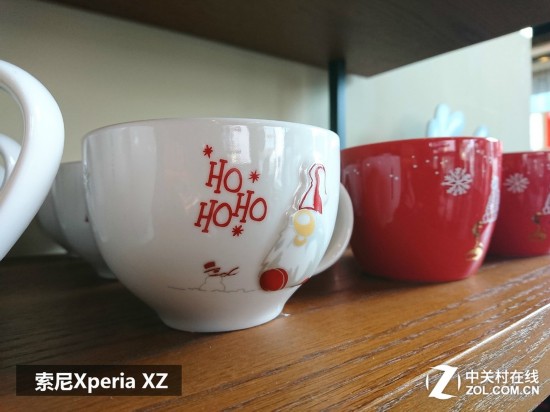 最强拍照手机之争 苹果与索尼谁更强?