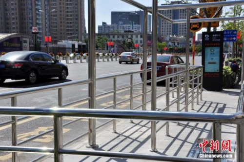 YψD <a target='_blank'  data-cke-saved-  _fcksavedurl='http://www.chinanews.com/'></table><p  align=