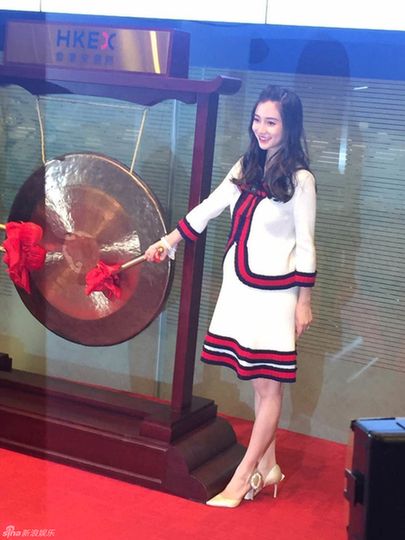 baby最新孕照美出天际 黄晓明有多疼她看这些