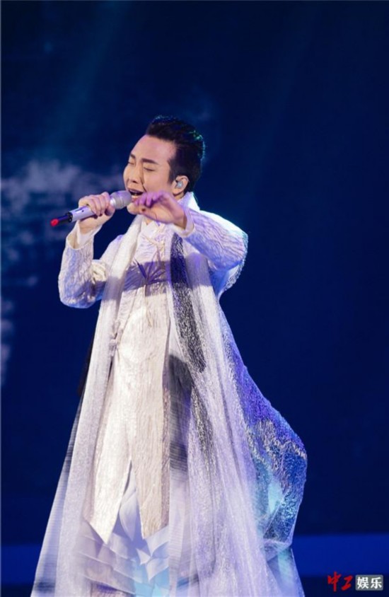 李玉刚演唱会收官 现场美轮美奂太惊艳
