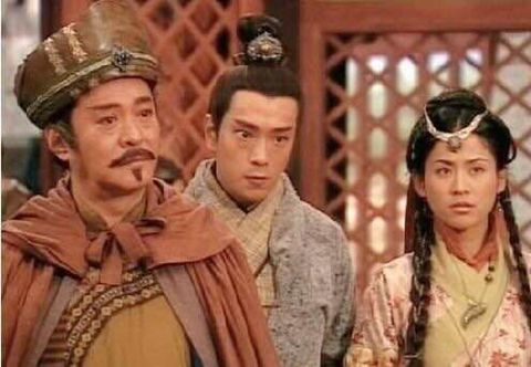 宣萱邵传勇曾在《寻秦记》中饰演兄妹,宣萱饰演倾国倾城的乌廷芳