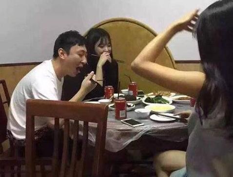 王健林谈接班人选:王思聪不愿意 将在自己团队