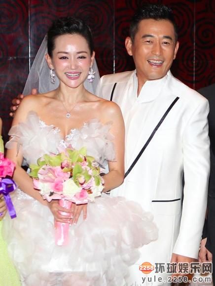 张嘉译王海燕王志飞张定涵 这些明星居然是夫