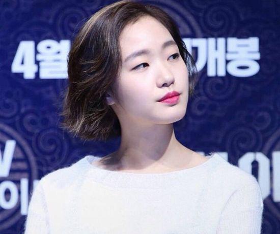 这个单眼皮姑娘留什么发型都好看