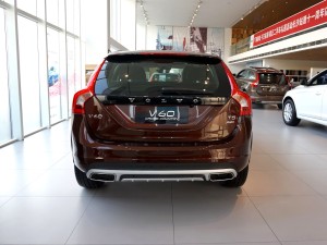 ֶ() ֶV60 2017 Cross Country 2.0T T5 AWD
