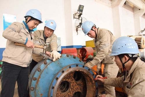 我是党员我带头!