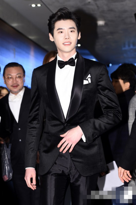 2016MBC演技大赏李钟硕摘演技大奖 南柱赫