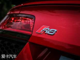 µ()2016µR8