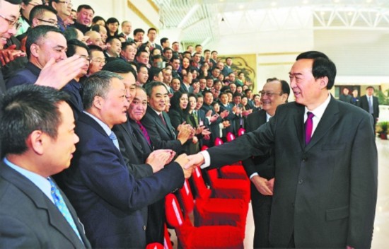 自治区党委书记,新疆生产建设兵团党委第一书记,第一政委陈全国作了
