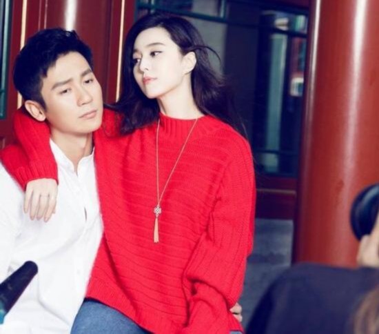 范冰冰李晨新春拍写真 合体工作幸福满满