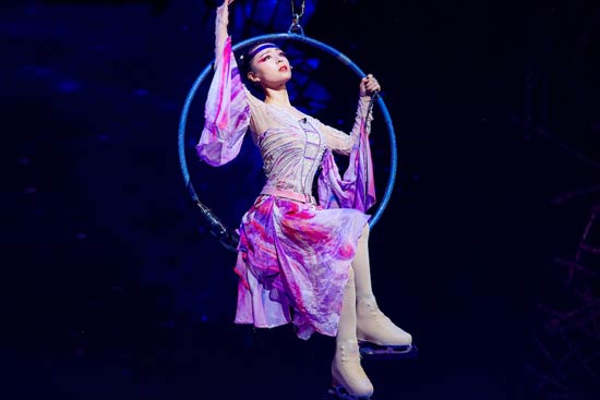 《跨界冰雪王》张静初淡定表演获节目组好评-