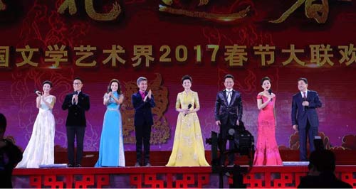 张柏菡受邀2017百花迎春 献唱《中国对联》