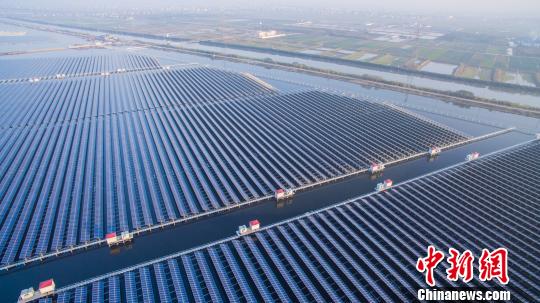 中國最大“漁光互補”光伏發電浙江寧波投運