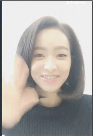 笑死!赵丽颖直播求粉宋茜抢红包 景甜和关晓彤