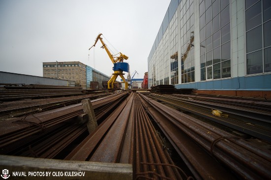 从钢板到轮船:看俄造船厂如何建造外形奇特船