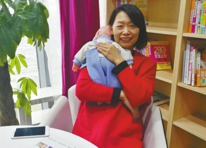 高校教師改行月嫂
