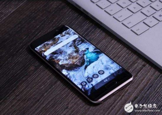 華為榮耀Magic入手評測：外觀精美，性能跑分給力