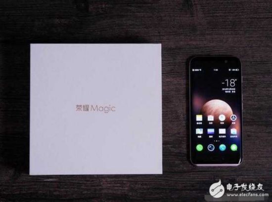 華為榮耀Magic入手評測：外觀精美，性能跑分給力