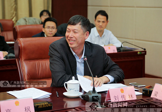 人大代表聚焦基础设施建设攻坚战