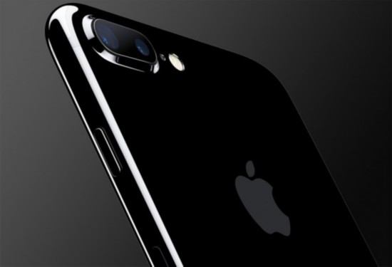 你的亮黑iPhone7掉漆了嗎? 看這些遭遇 