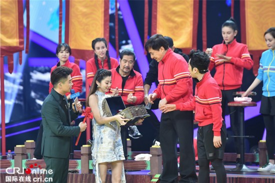 《王牌对王牌2》成龙抱头大哭?宋茜杨幂相互