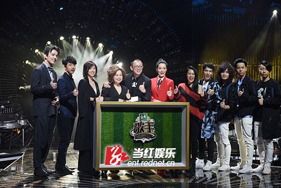 杜丽莎林忆莲《歌手》师生情谊深 张杰赵雷将首轮接棒