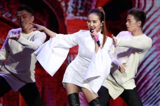 2017各地卫视春晚齐打亲情牌 湖南卫视小年夜