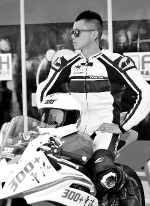 从飙车少年到自媒体人 陈震:别再叫我 二环十三