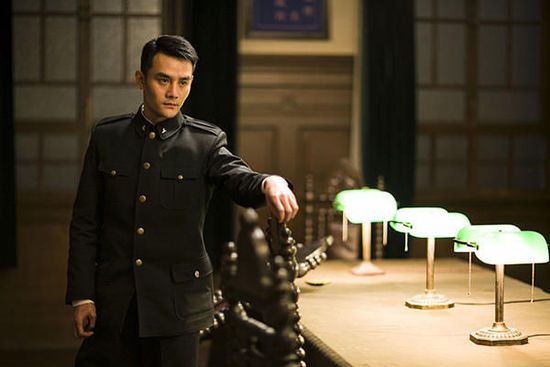 制服诱惑！胡歌李泽锋王凯哪款军装型男是你的菜？