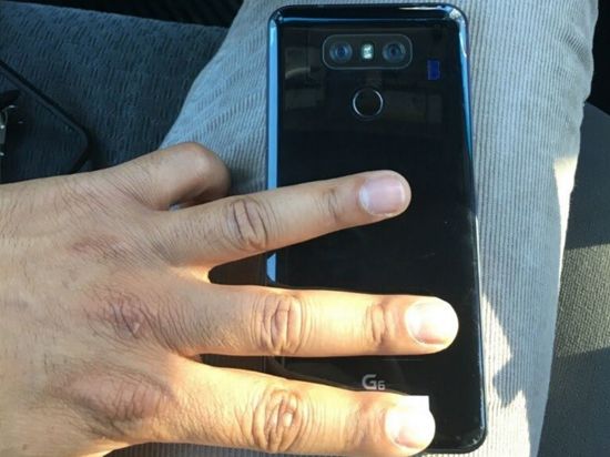 LG G6被曝将发布亮黑版本 还可无线充电