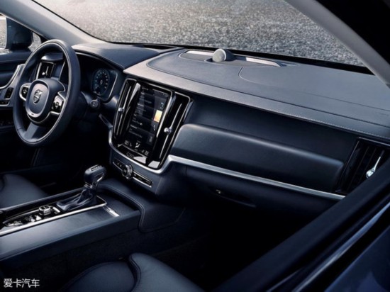 ֶV90 Cross Country