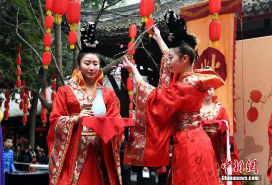 新春见闻:杜甫草堂祭杜甫 诗香阵阵满蓉城