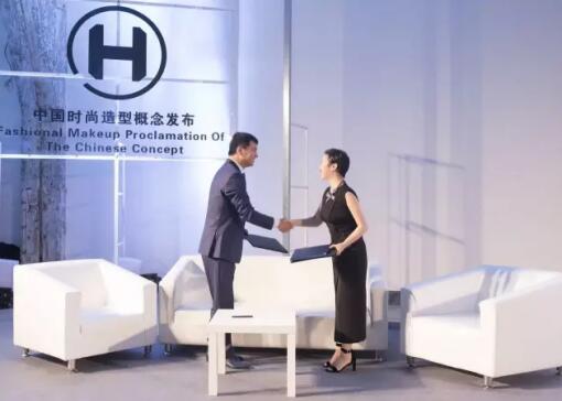 点击图片查看详情 琶洲漫展_2017琶洲婚纱展(3)