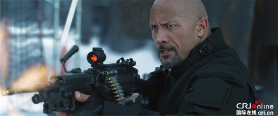 《速度与激情8》曝超级碗预告 逆天飙车炸裂升级