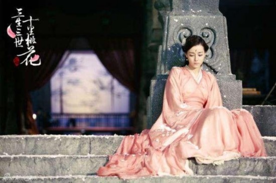 《三生三世》杨幂吻蛇是什么梗?你给她这段无