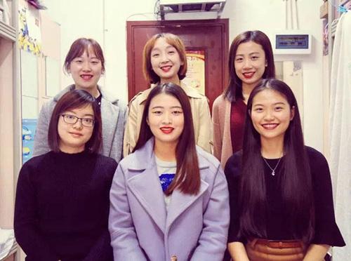 强!有颜值又有才华!学霸寝室美女走红