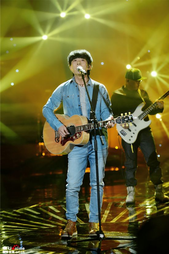 赵雷《歌手》再唱原创民谣 写实作《理想》震