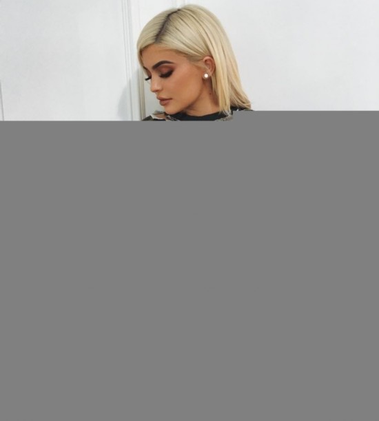 �Ͳ��P��R (Kylie Jenner)�p��