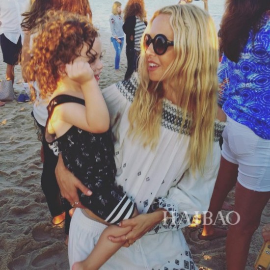 ���P���� (Rachel Zoe) �bInstagram�W�Ǩ�l�p��